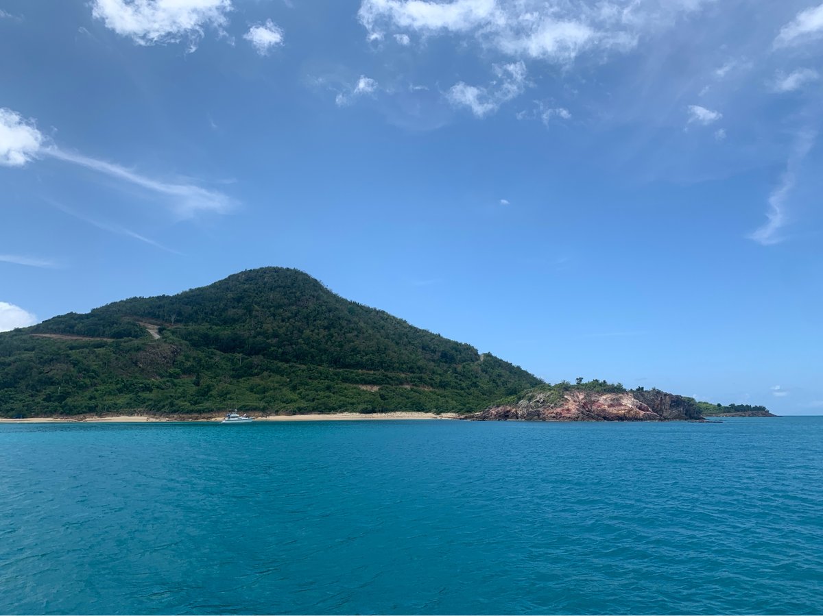 Moviéndose hacia el sur, Antigua y Barbuda