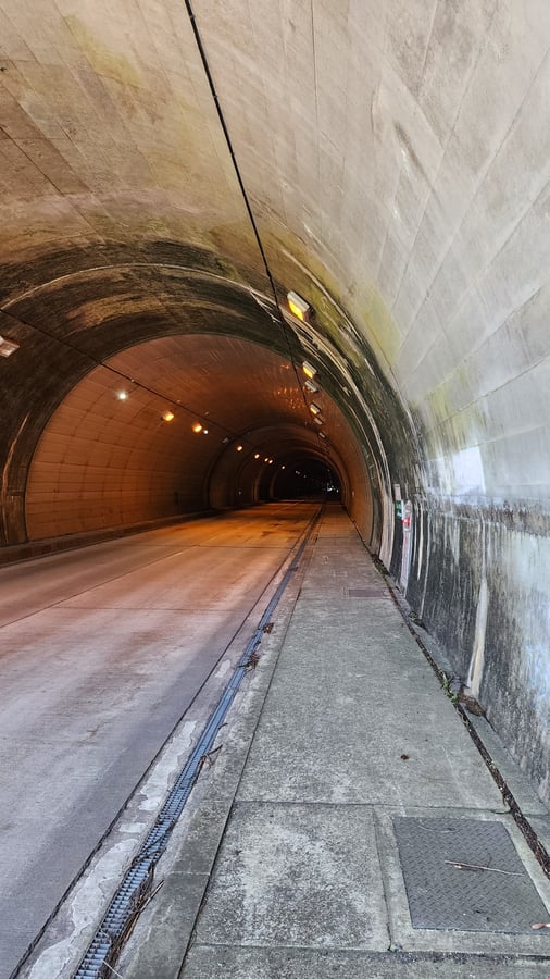 Looooong And Gloomy Tunnel, Japan