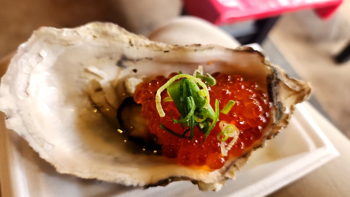 Uova di ostriche e salmone, Giappone