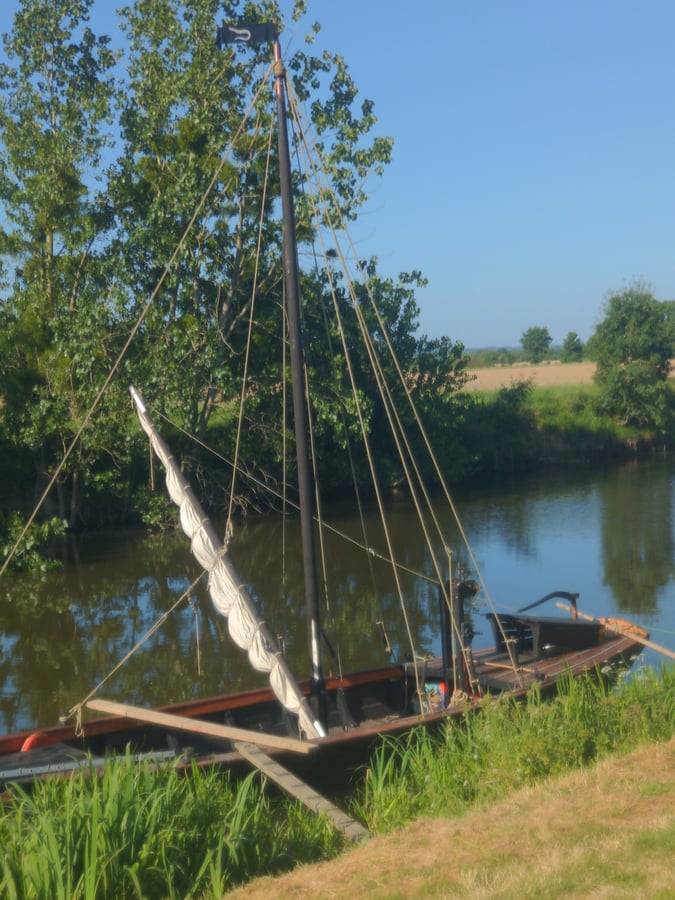 Trad Boat 'cheyenne' (And Nest), France