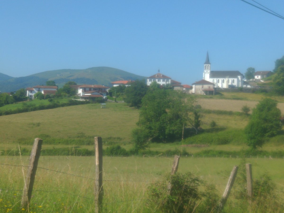 Hillside Village?, Frankreich