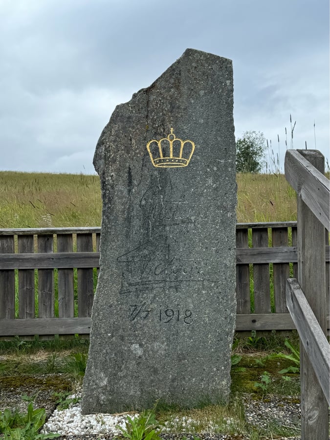 King Gustaf Memorial Stone, Sweden