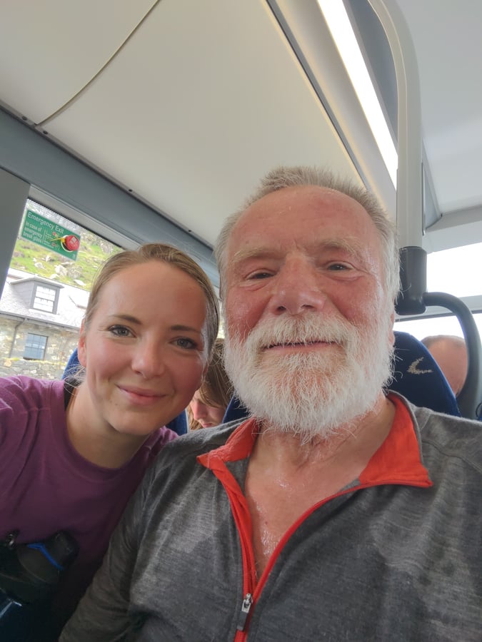 Run To Bus, Wales