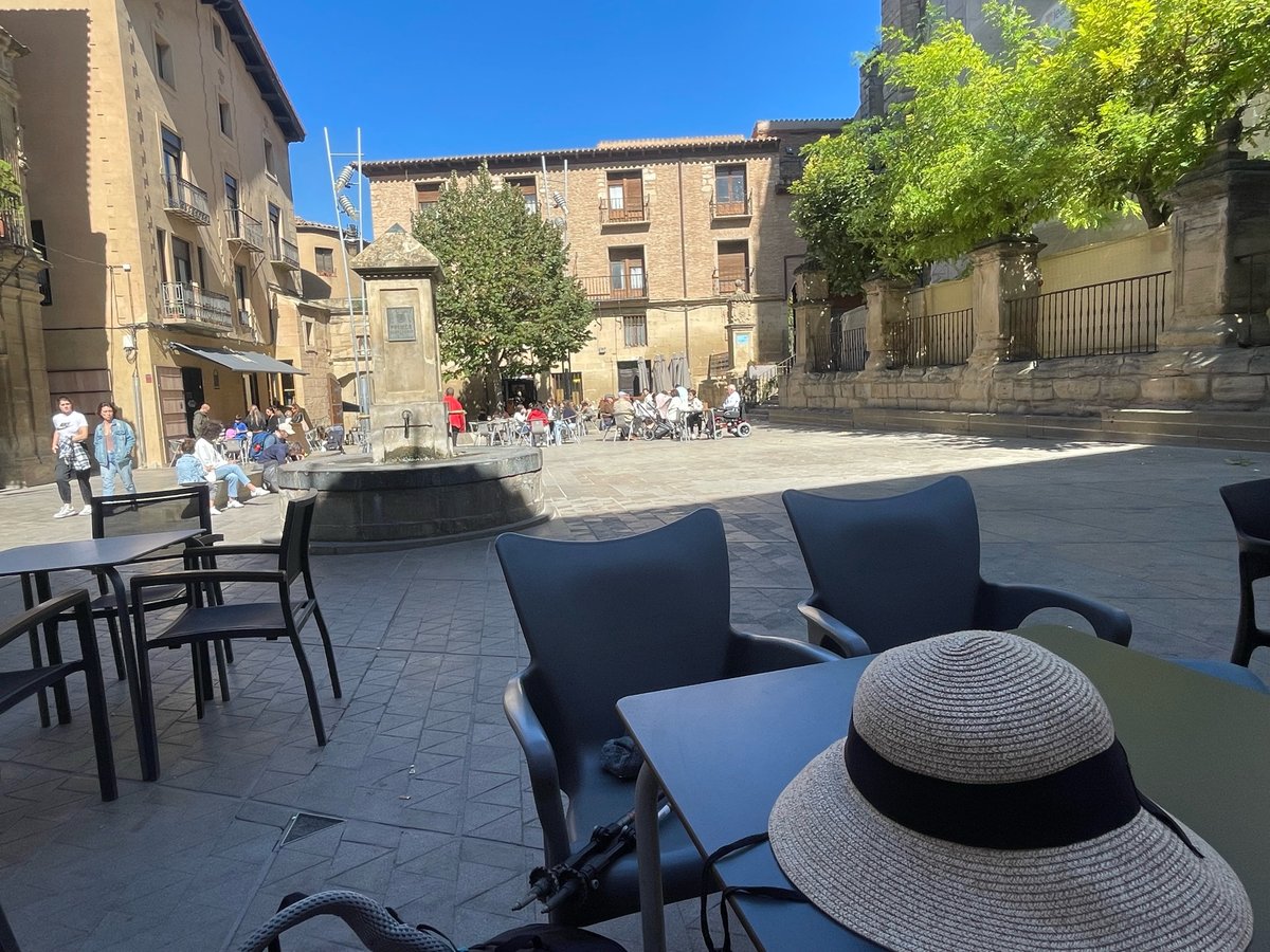 Mehr als die Hälfte der Strecke in einer Stadt namens Viana, Spanien