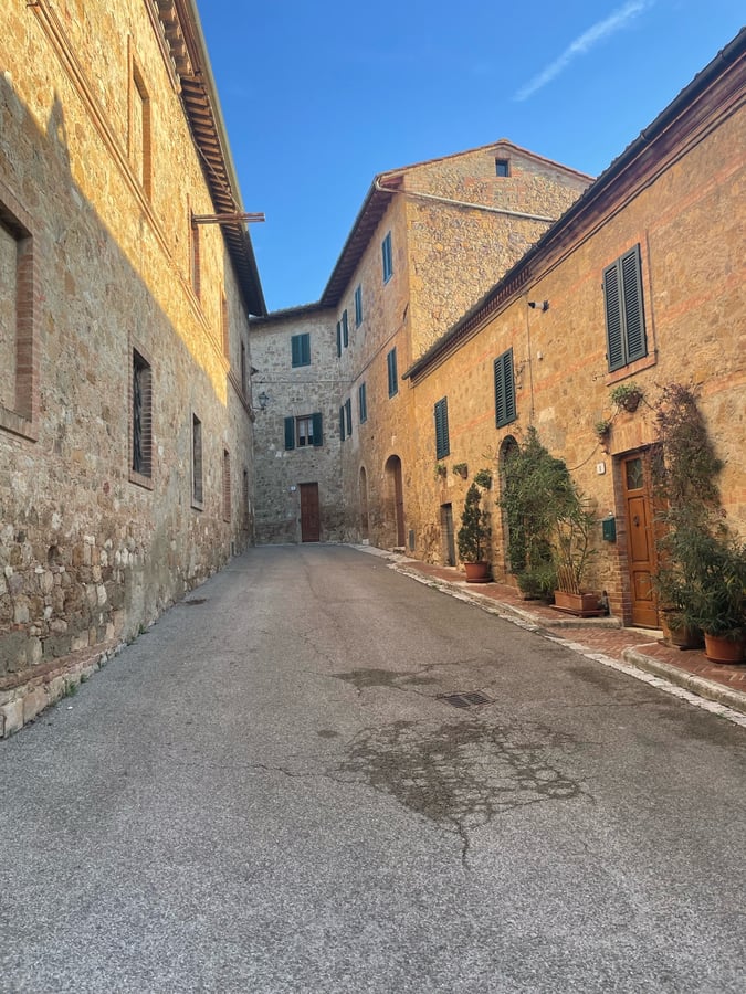 Passeggiata mattutina, Italia