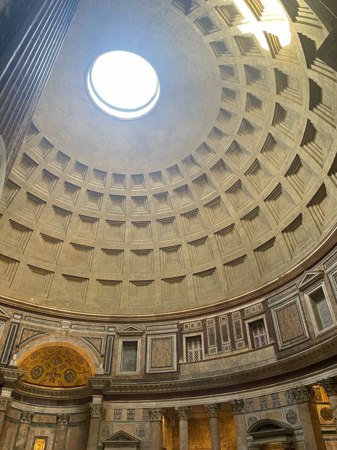 Pantheon, Italy