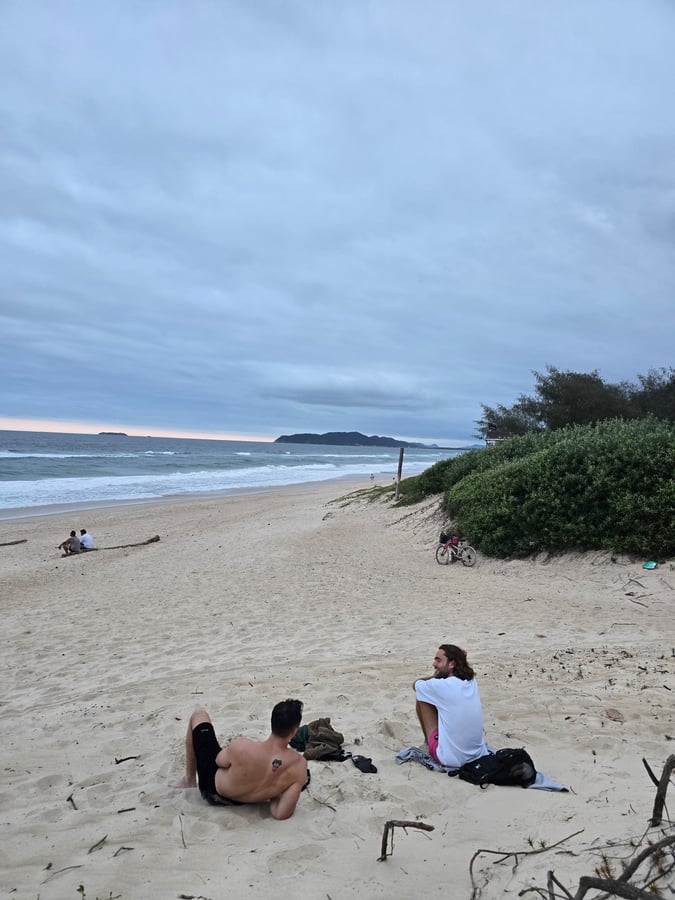 Spiaggia di Moçambique - Una spiaggia pulita con cr, Brasile