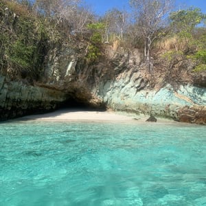 Sailing Las Perlas by Adam