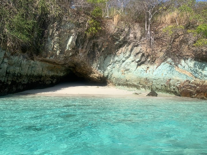 Sailing Las Perlas, Panama