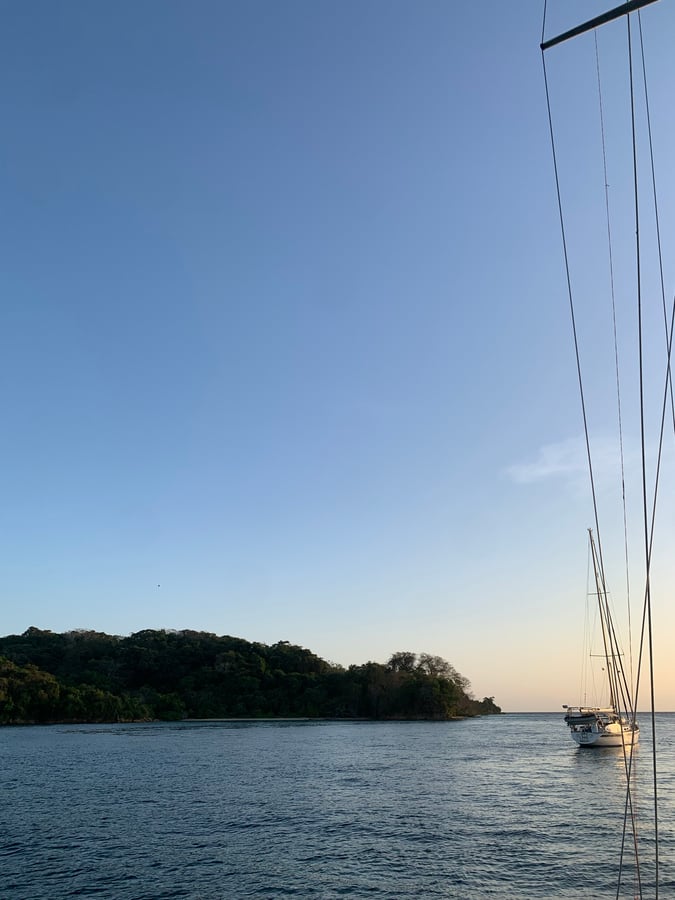 Sailing Las Perlas, Panamá