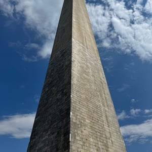 Washington Monument by Cinthia