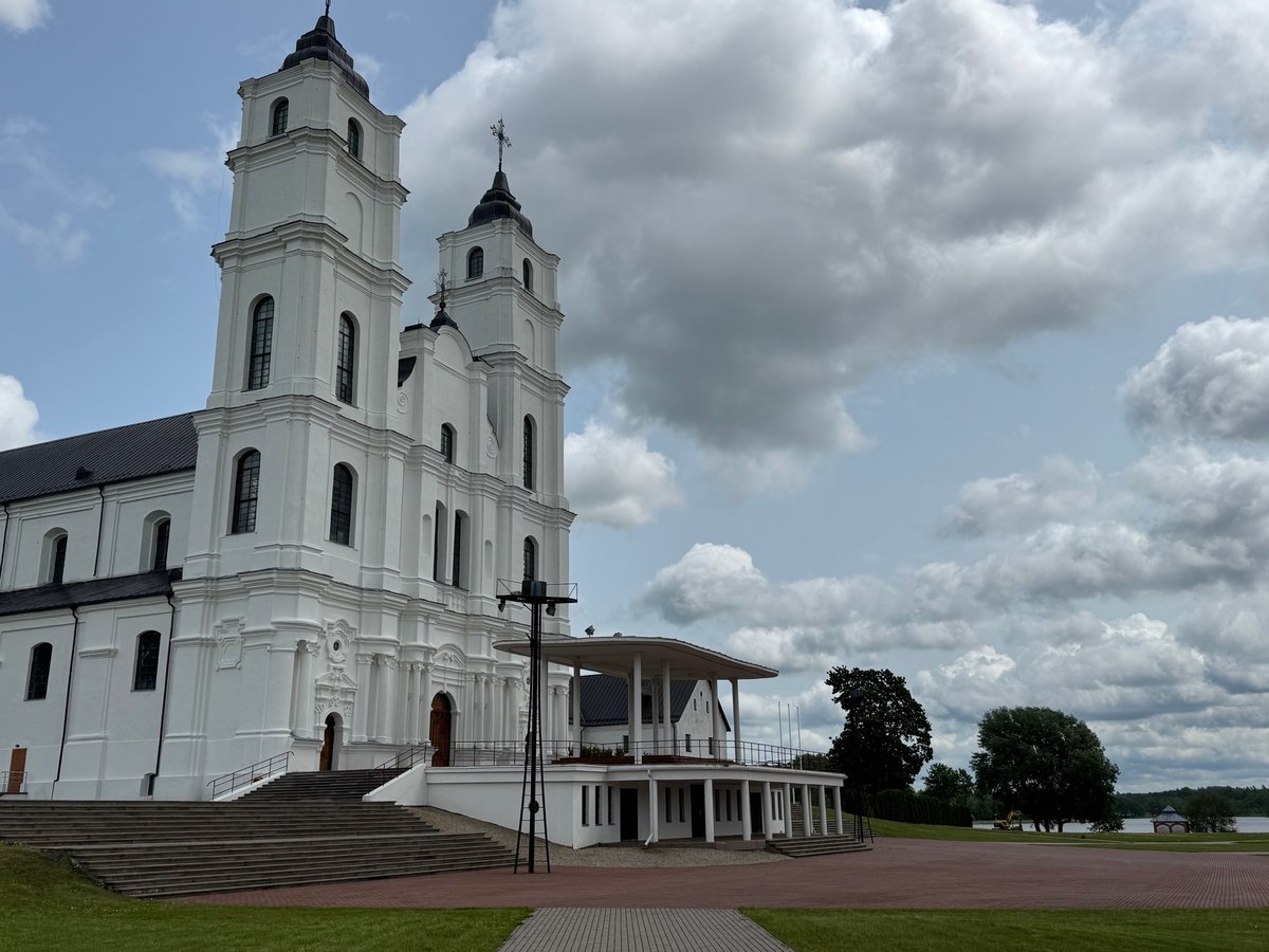 Gran iglesia de Aglona, Letonia