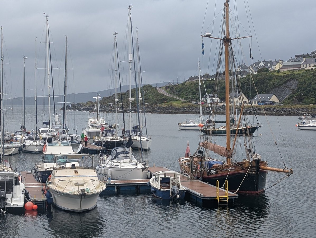 Marina di Mallaig, Scozia
