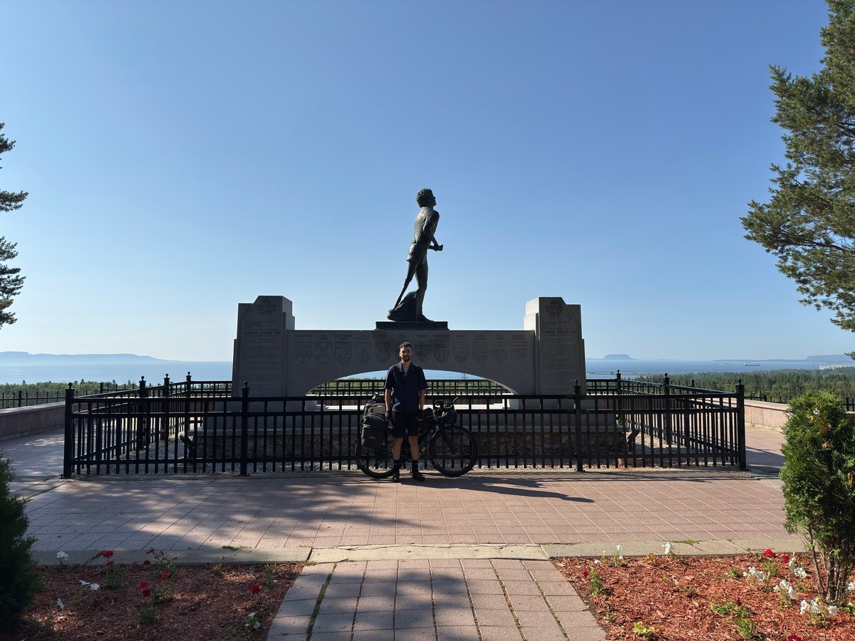 Terry Fox Monument, Canada