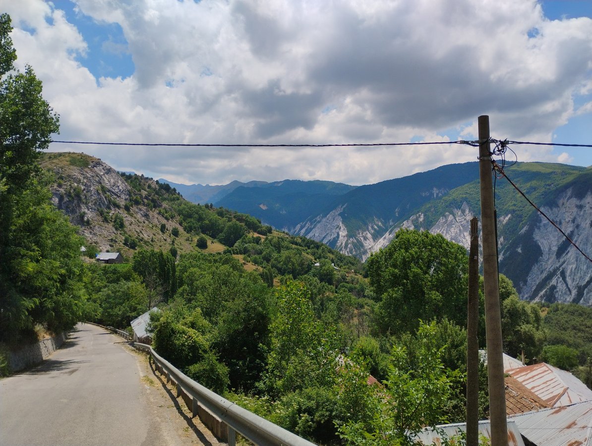 Ceren, Albania