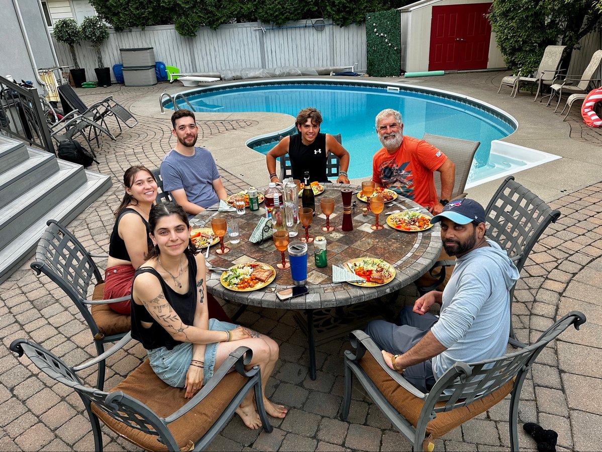 Dîner avec Yves, Loïc et la famille, Canada
