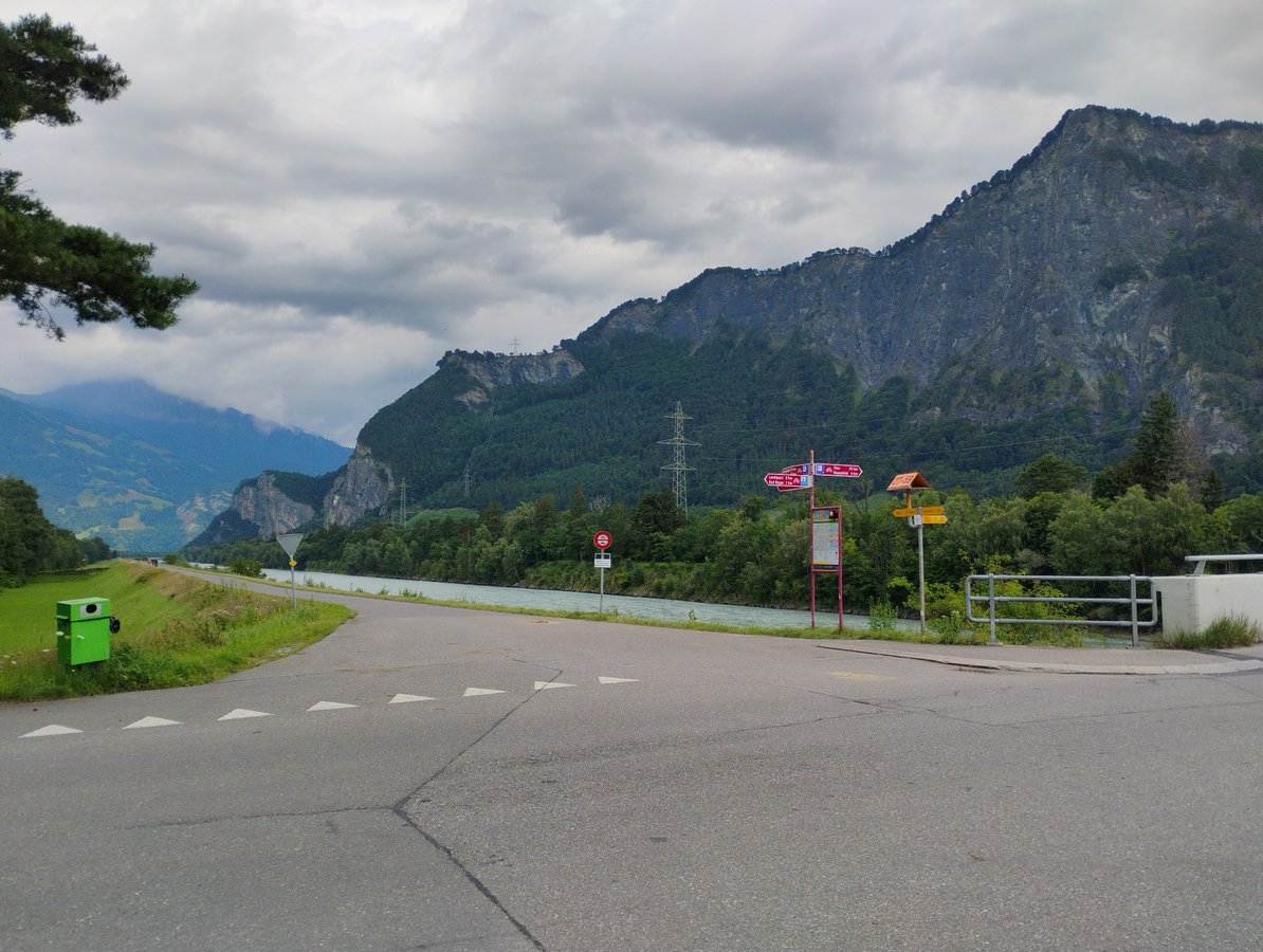 Jacket Returned, Switzerland