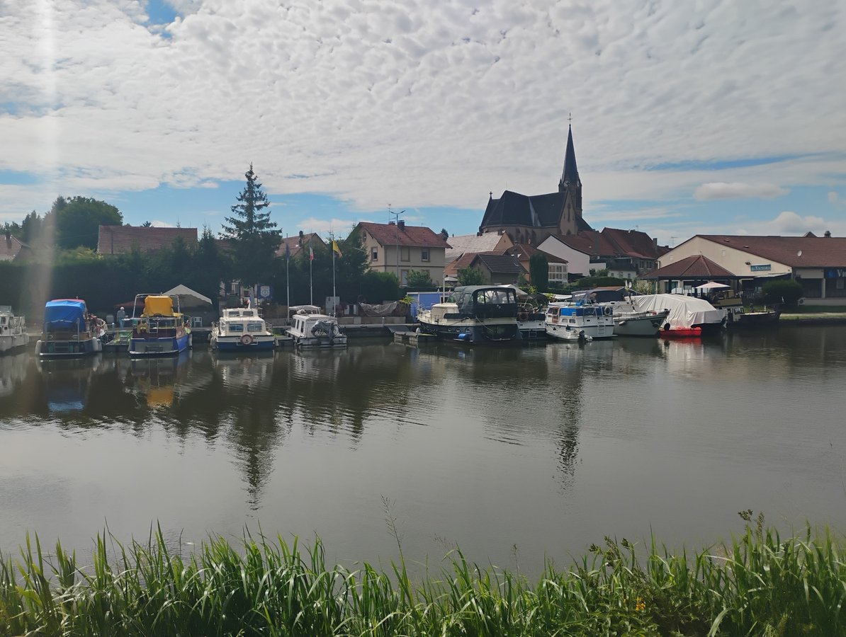 EV5 entlang des Kanals, Frankreich