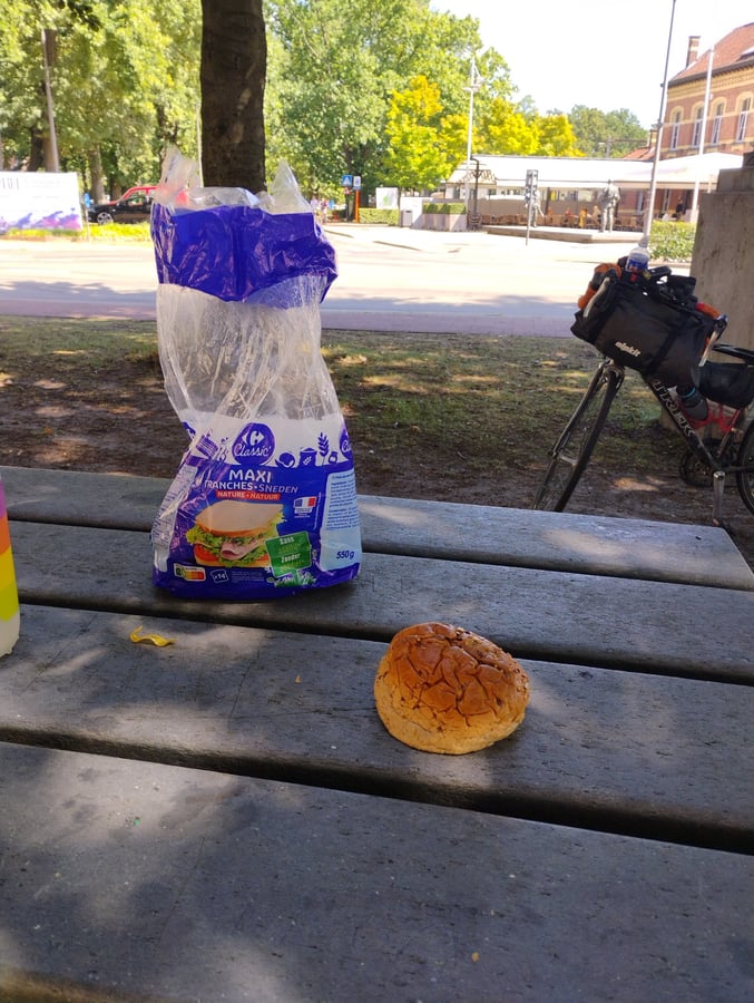 Lunch, Belgium