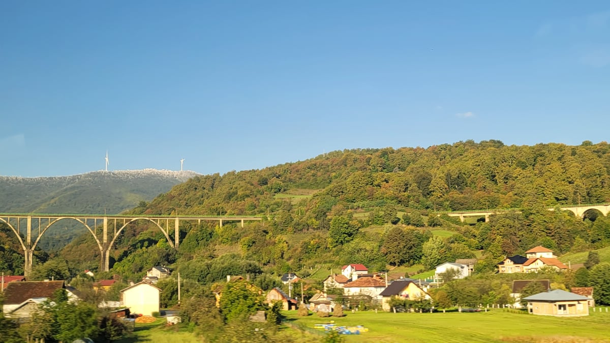 Landschaft entlang des Weges, Bosnien und Herzegowina