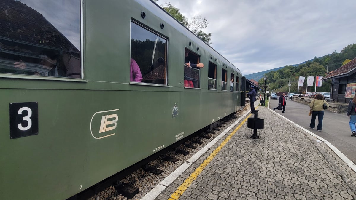 Die berühmte „Achterbahn“ Šargan Acht, Serbien