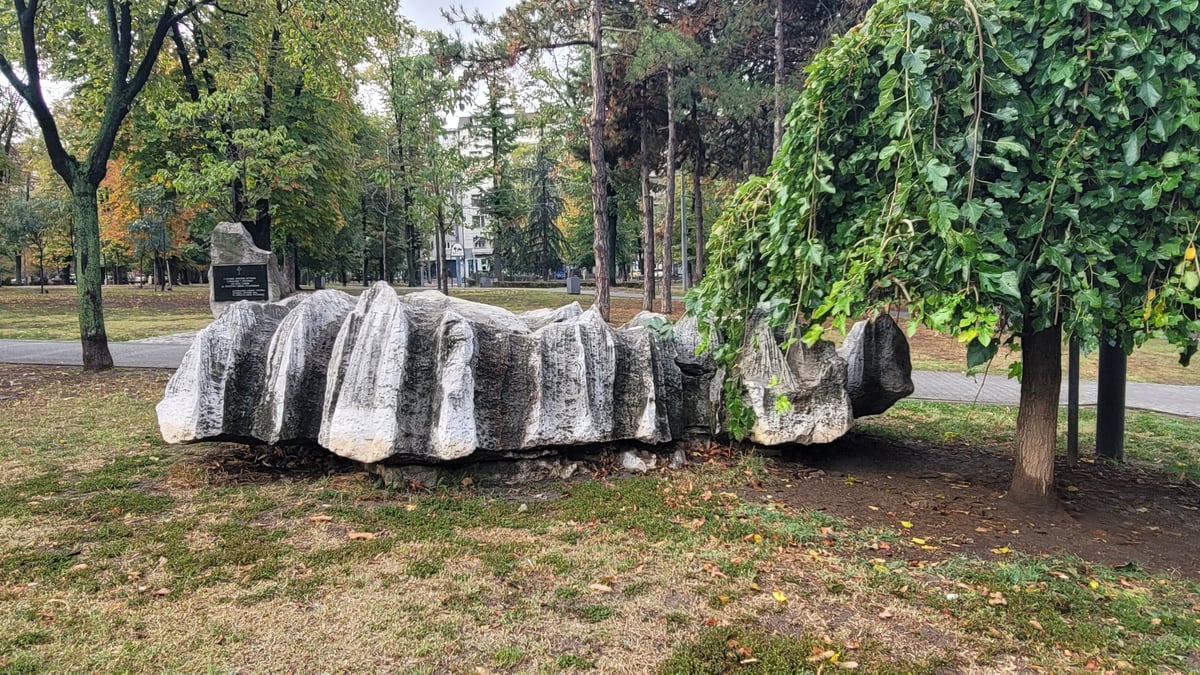 Parco Tasmajdan, Serbia