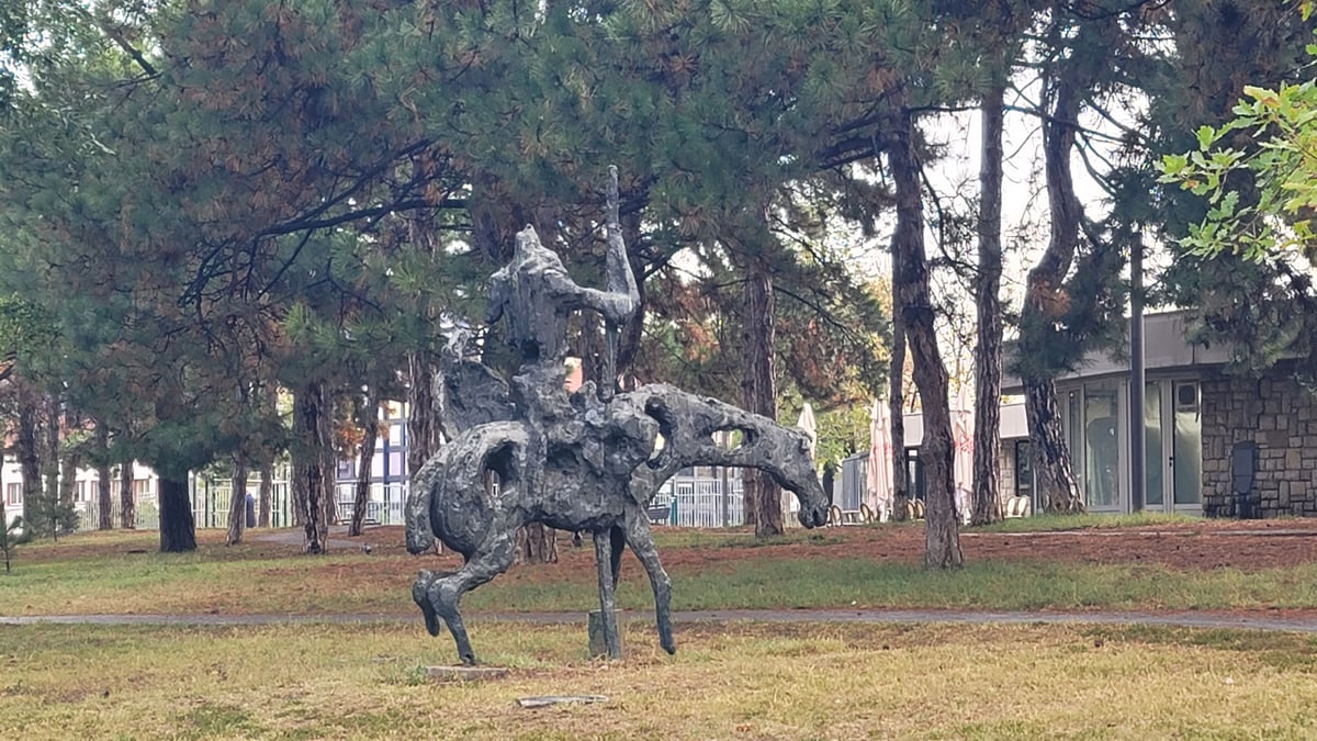 Parco Tasmajdan, Serbia