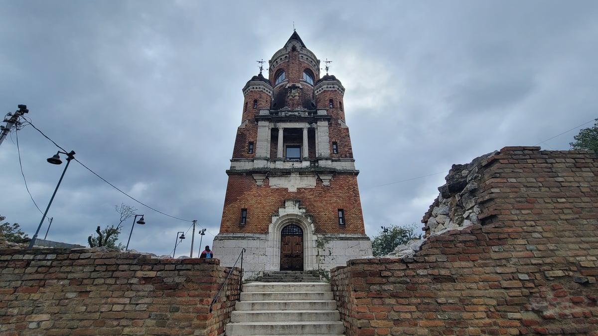 Sardoshta, Serbia