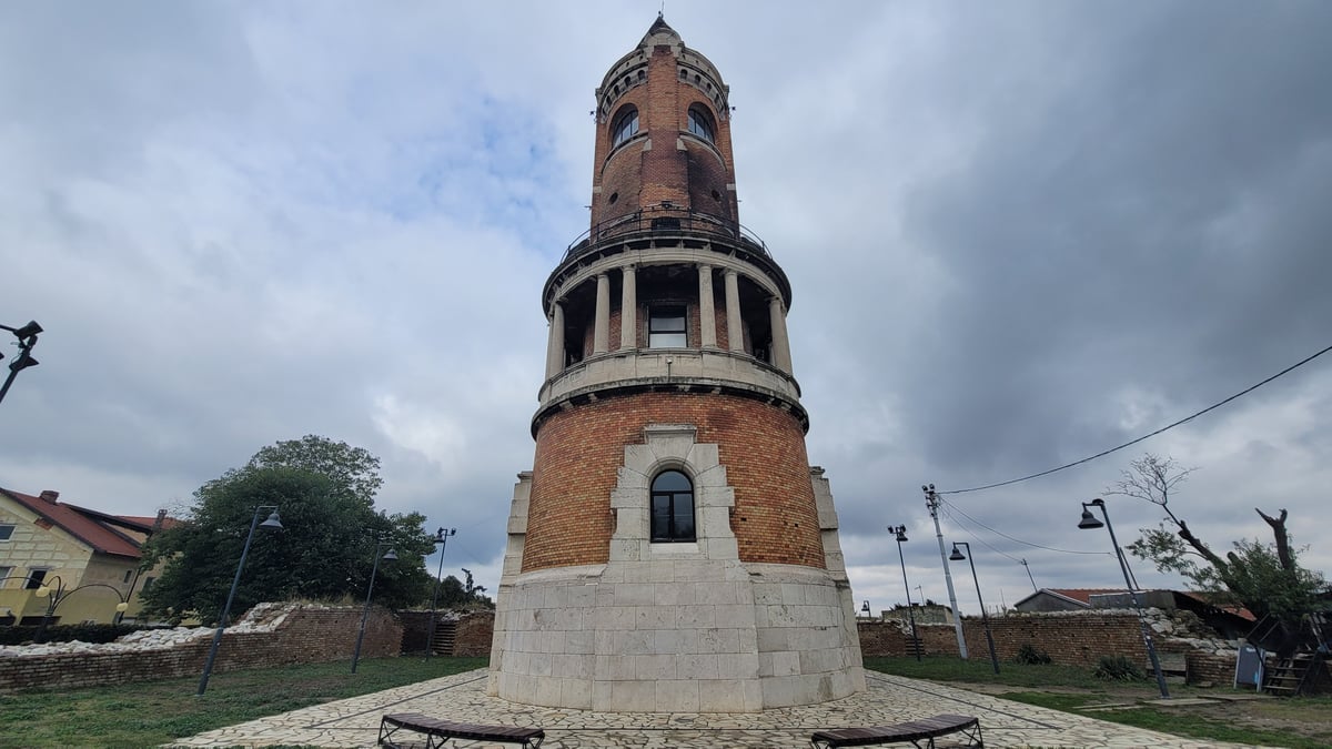 Sardoshta, Serbia