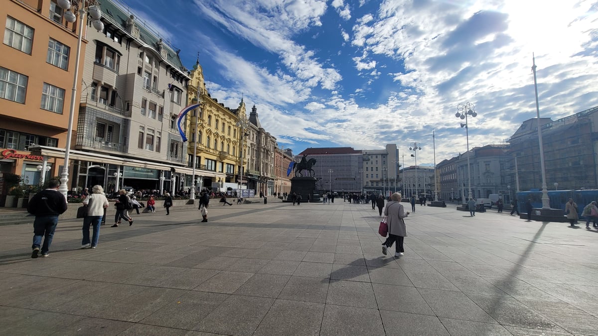 Piazza del Governatore Jelačić, Croazia