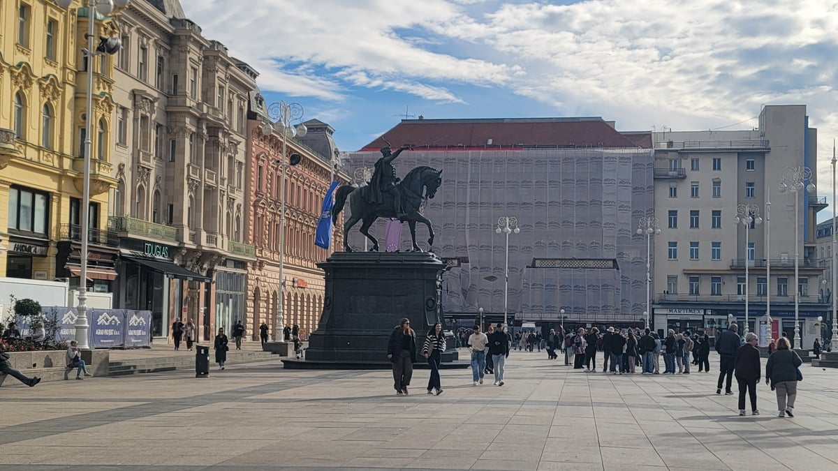 Piazza del Governatore Jelačić, Croazia