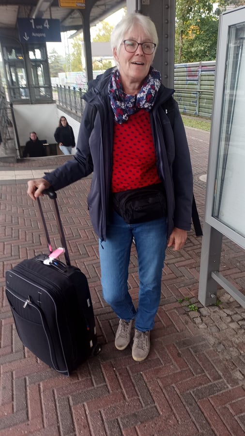 continue by train, Germany