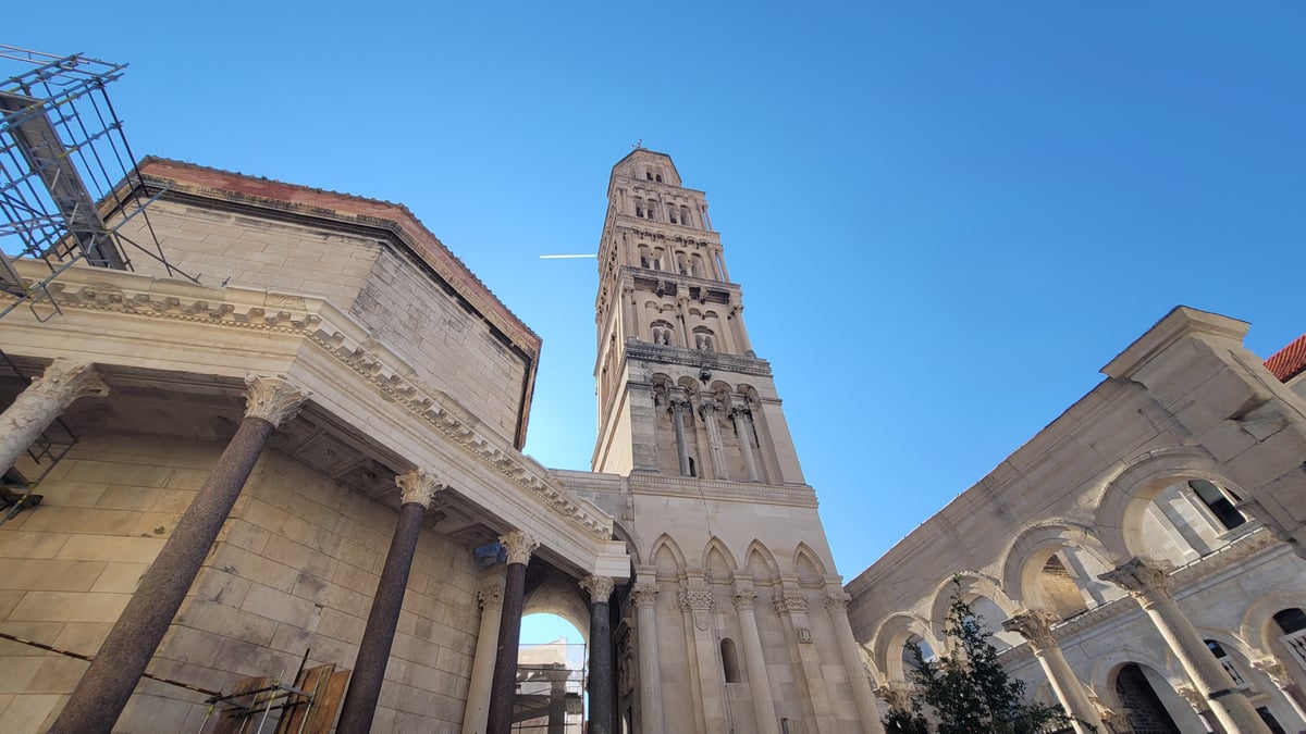 Cattedrale di San Doimo, Croazia