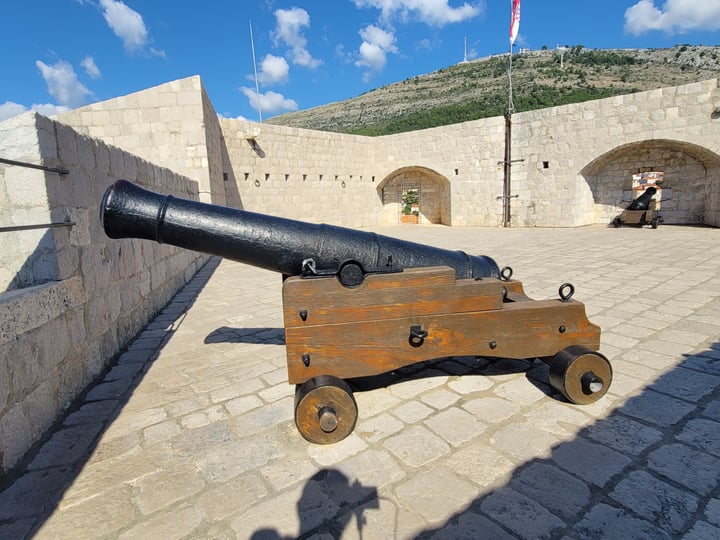 洛夫里耶纳茨堡（Fort Lovrijenac）, Kroatië