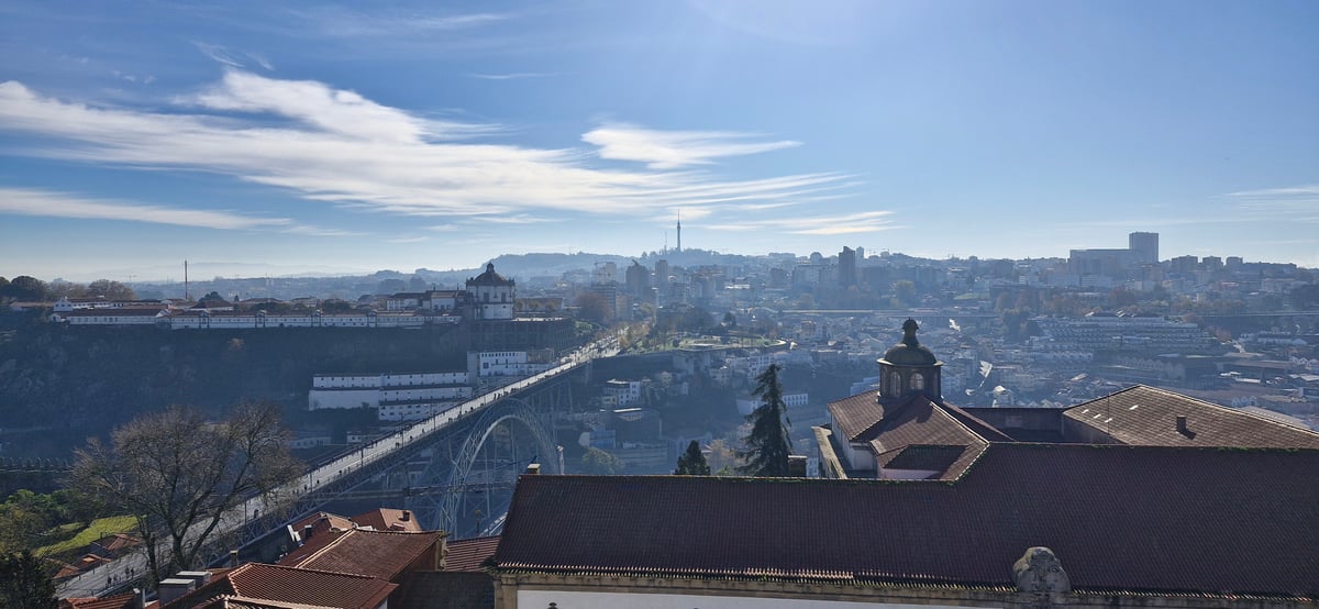 Weitere Informationen zur Kathedrale von Porto, Portugal