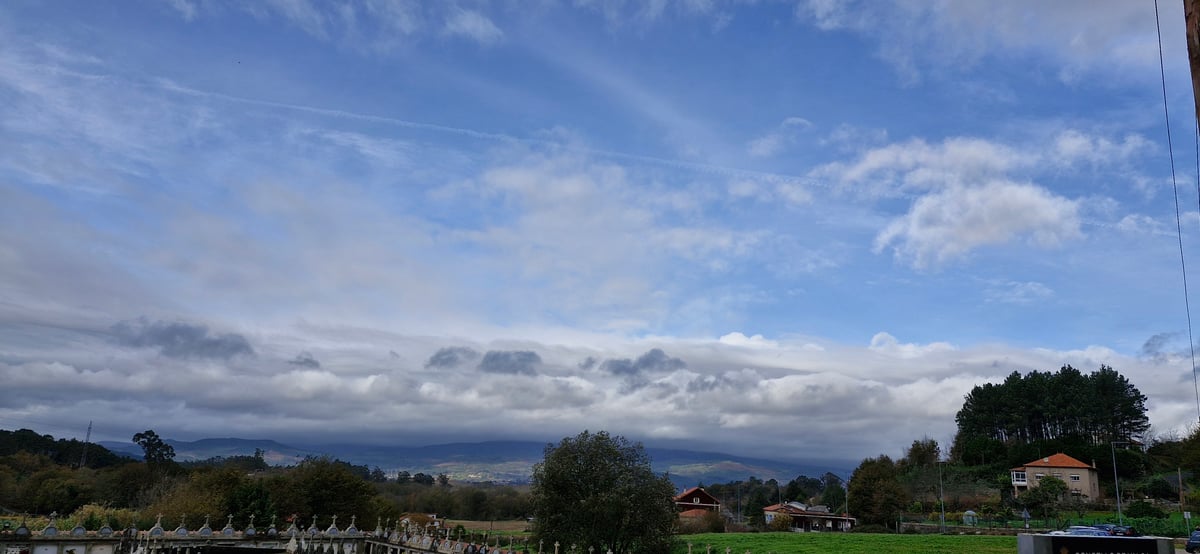 Blauer Himmel, wo warst du?, Spanien