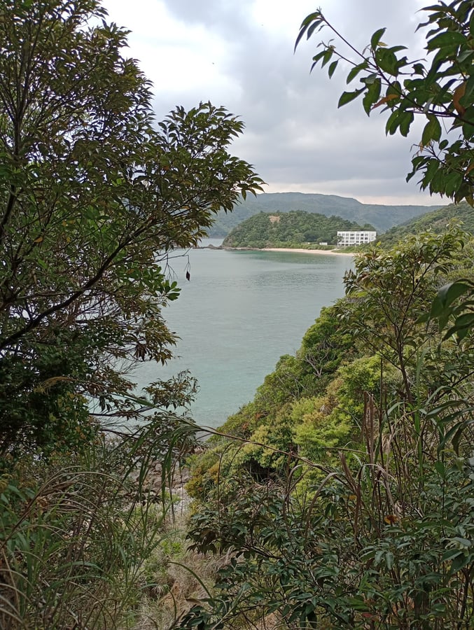A short walk from the campsite, Japon
