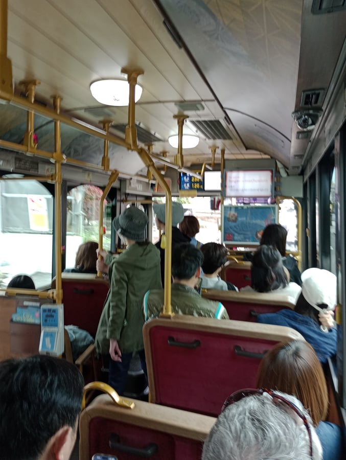 On the traditional city view bus, Giappone