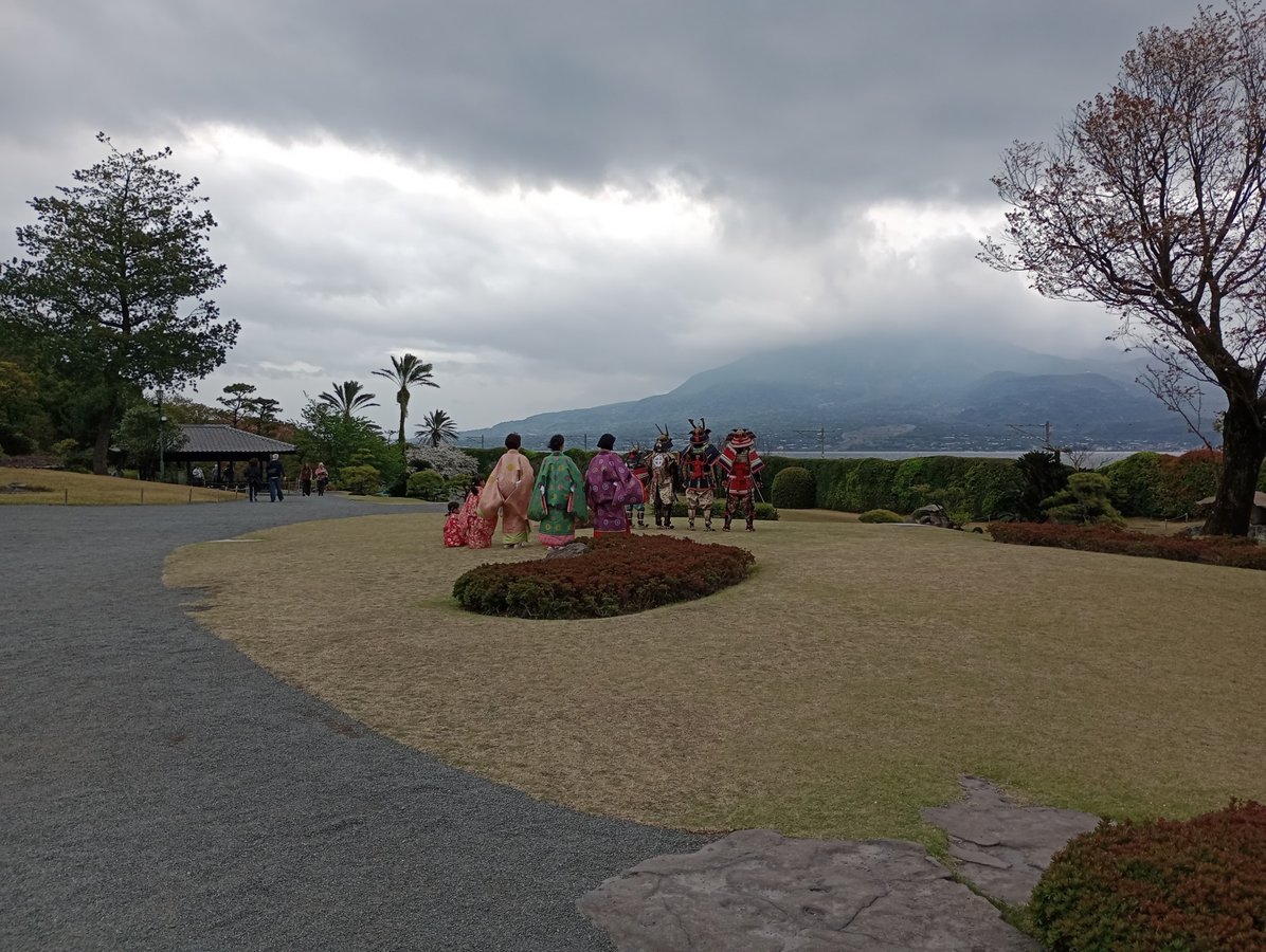 Traditional garb & gardens, Giappone