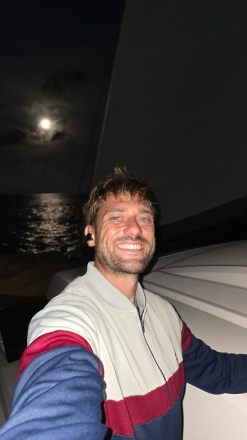 Voile à la pleine lune
