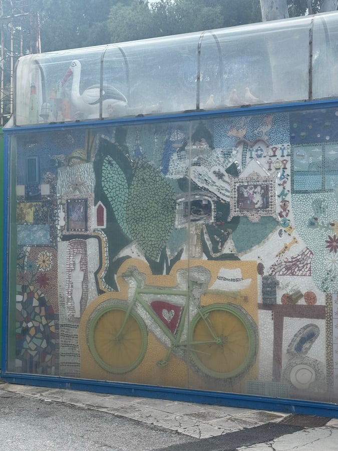 Ciclismo lungo la costa, Grecia