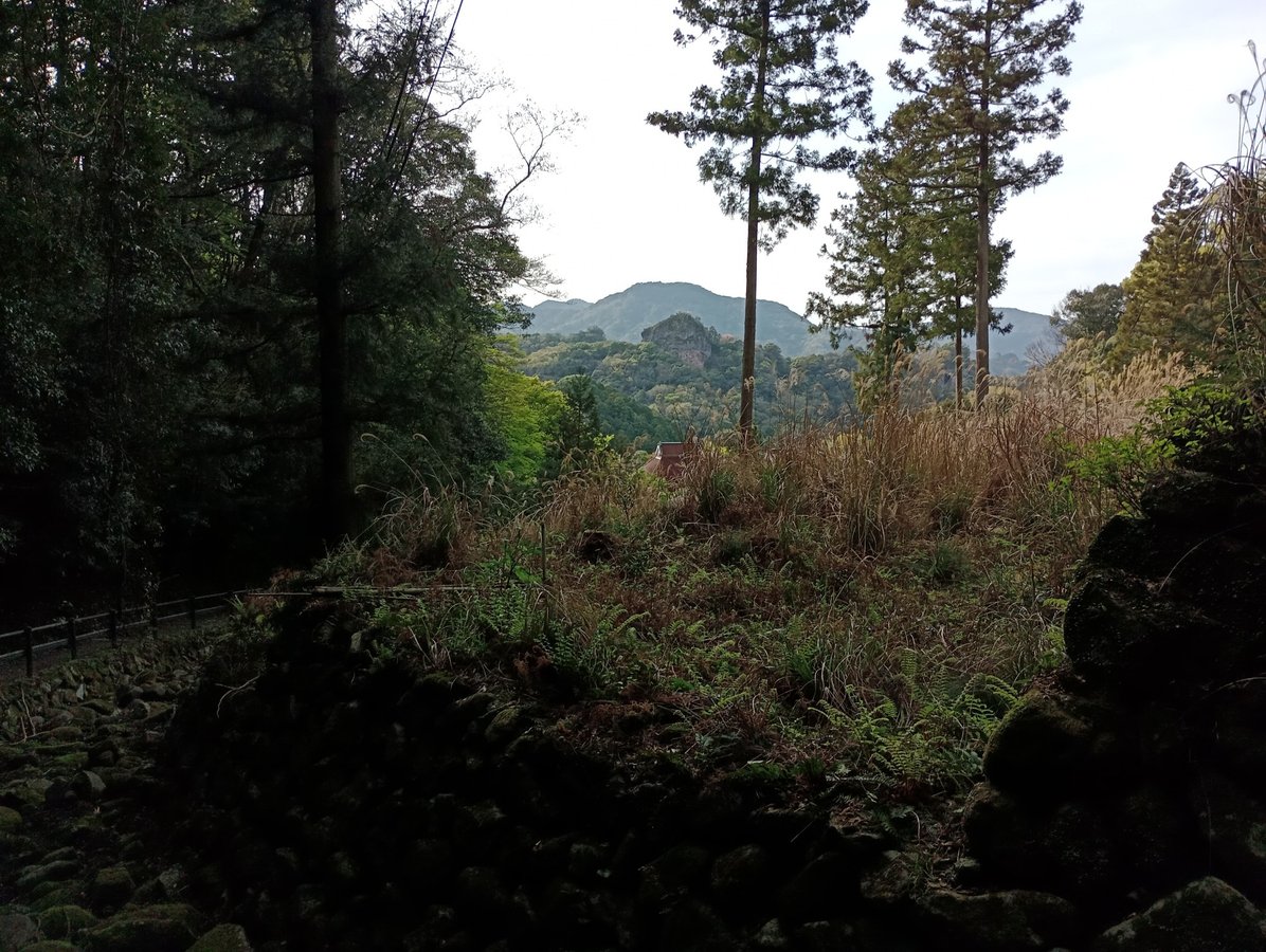 Kumamo Magaibutsu, Japan