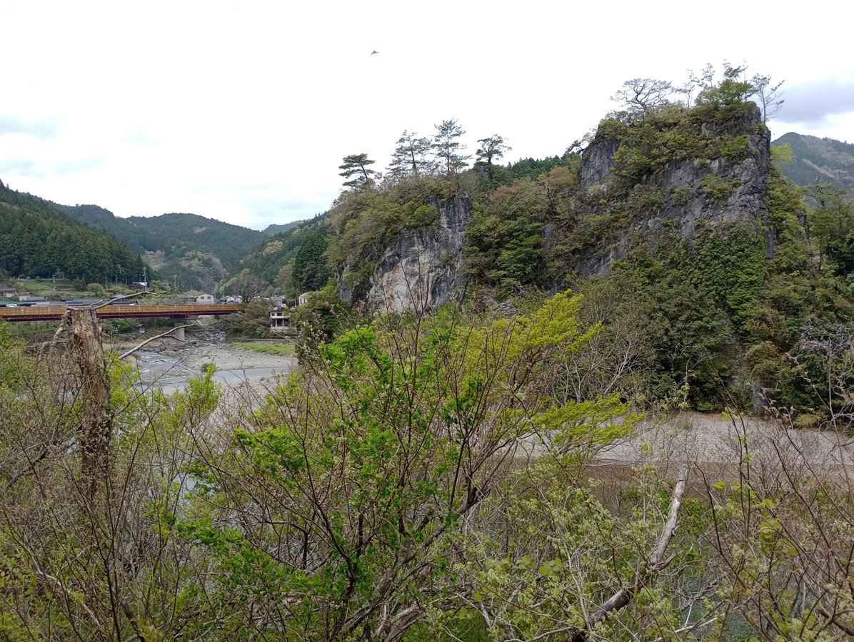 Roca Mimidodake, Japón