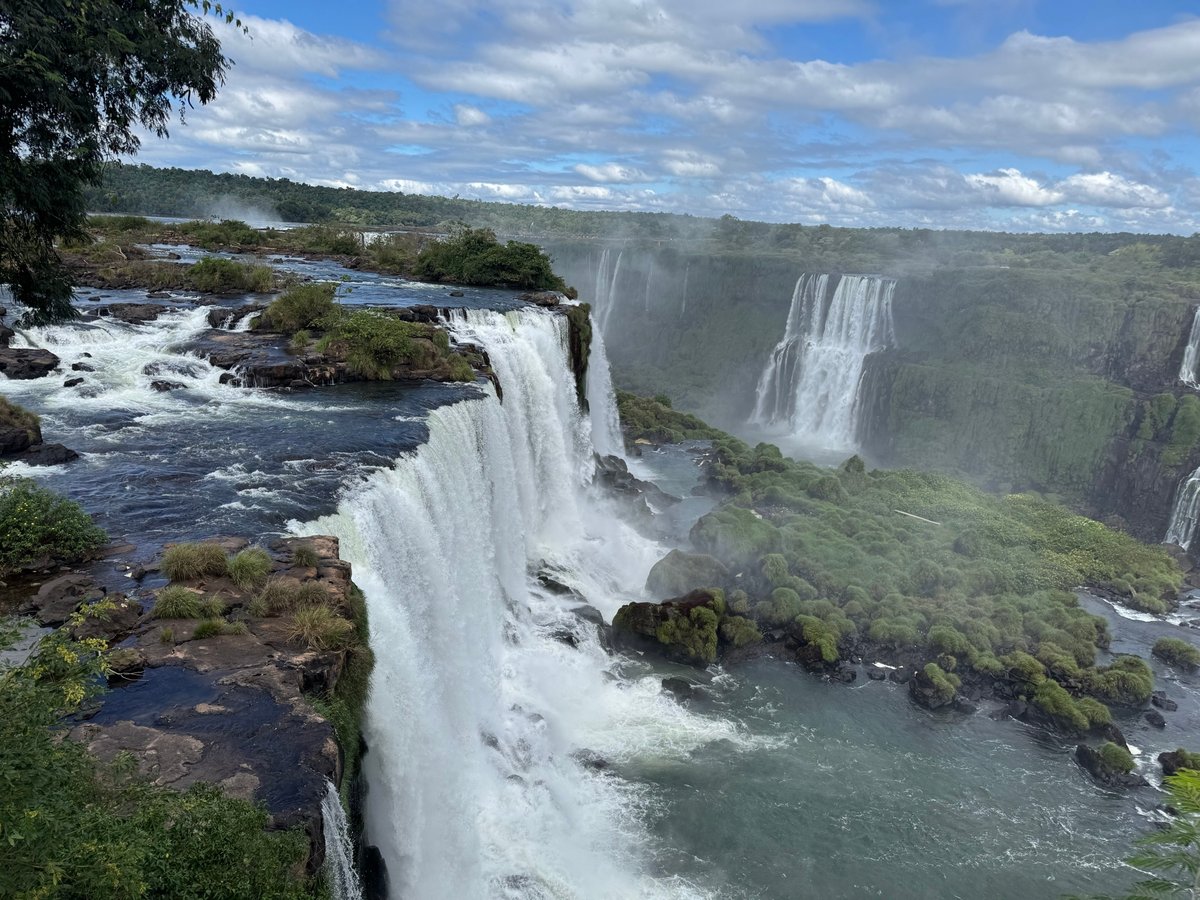 Les chutes d'Iguazu du Brésil, Argentine