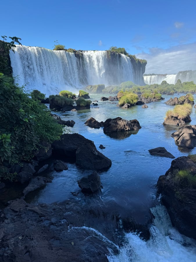 Les chutes d'Iguazu du Brésil, Argentine