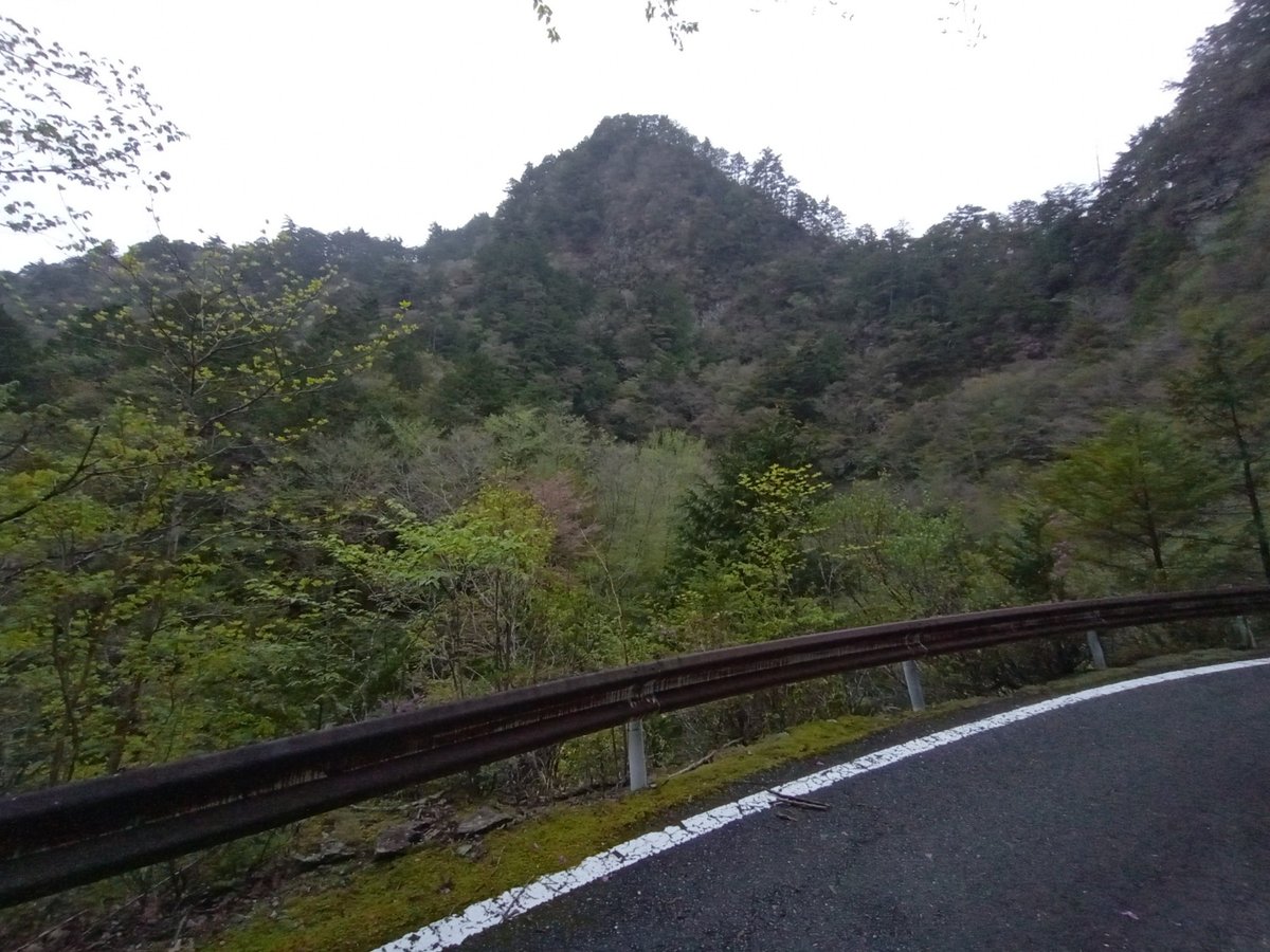Gleich die Straße hinauf vom Campingplatz, Japan