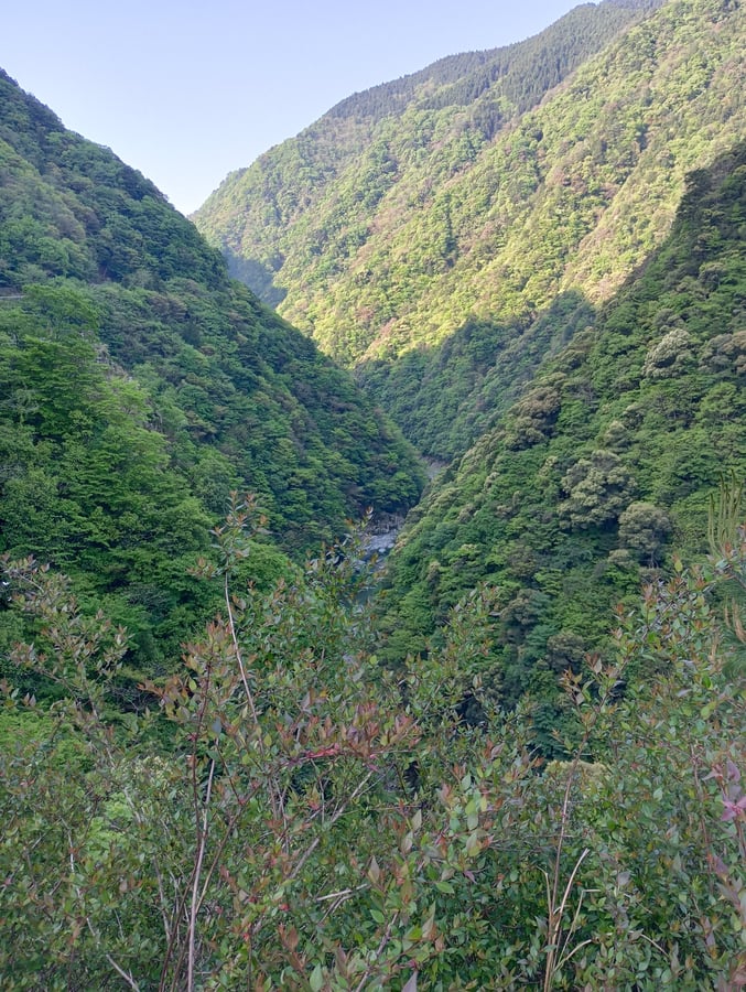 Aussicht von unserem Aussichtspunkt (Campingplatz), Japan
