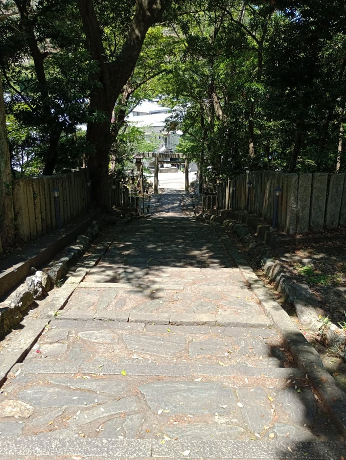 Susa-Schrein, Japan