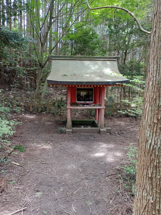 kmmon Oji, Japón