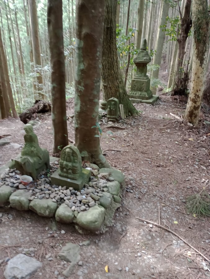 Estatua de Gyuna-doji, Japón